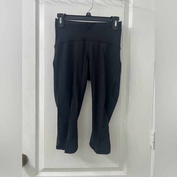 Lululemon Train Times Crop (17") Black (Size 6) - Picture 7 of 10